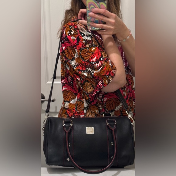 MCM Boston bag with Strap and COA Black leather red stitching - Picture 16 of 17